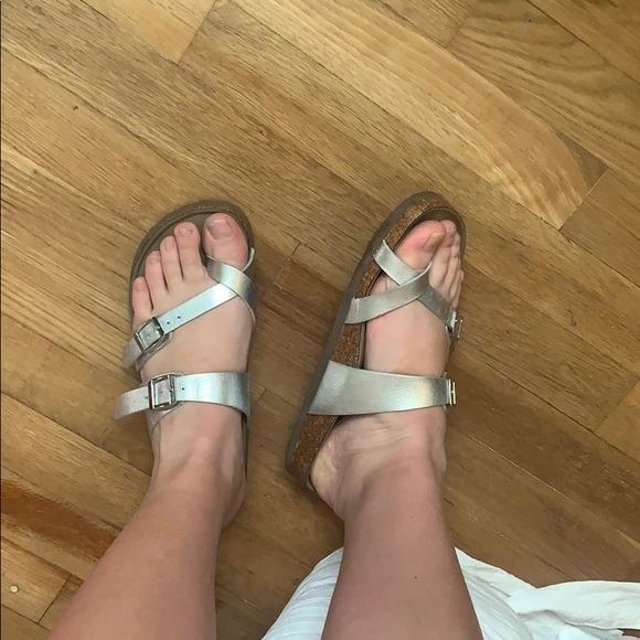 Madden Girl Sandals- new condition - Picture 4 of 5